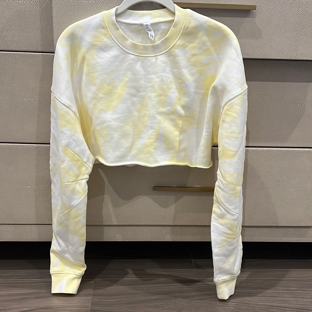 Alo Tie-Dye Extreme Crop Crew Neck buttercup white tie dye XS